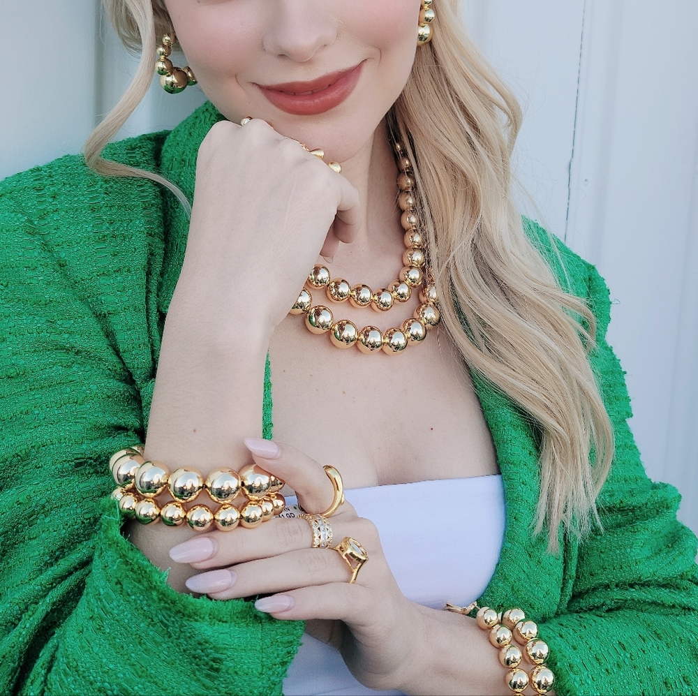 Trendy 18K gold beaded Necklace - Picture 1 of 4